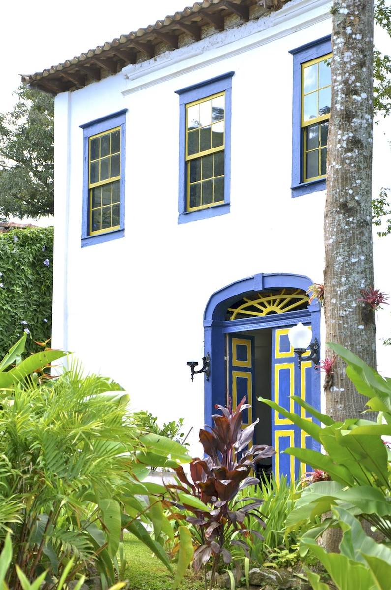 Mesa decorada para celebração elegante no Casarão Penedo